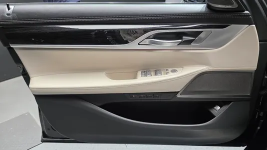 BMW 7 Series (G11) 730d xDrive M 2020 24