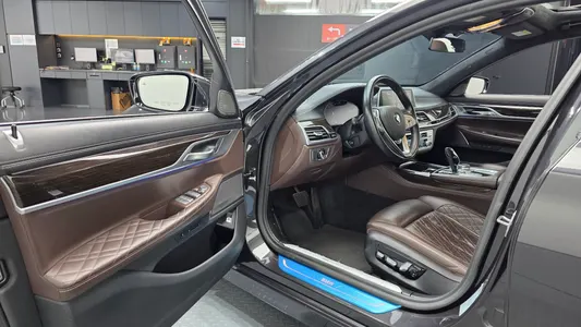 BMW 7 Series (G11) 730d xDrive 2020 10