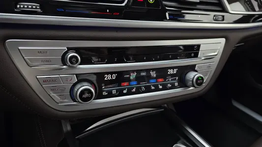 BMW 7 Series (G11) 730d xDrive 2020 16