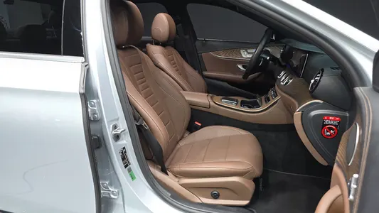 Mercedes-Benz E-Class W213 E250 2022 11