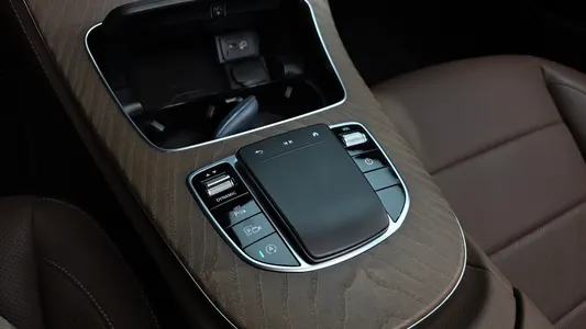 Mercedes-Benz E-Class W213 E250 2022 32