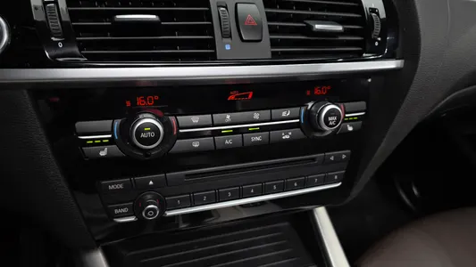 BMW X4 (F26) xDrive20d M 2018 17