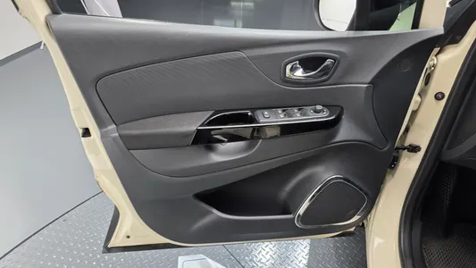 Renault Korea QM3 RE 2014 24