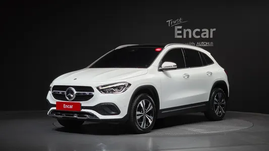 Mercedes-Benz GLA-Class H247 GLA220 2021