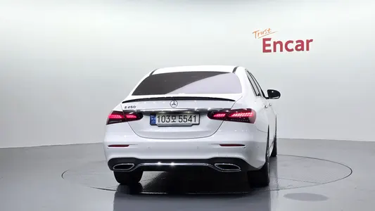 Mercedes-Benz E-Class W213 E250 AMG Line 2023 4