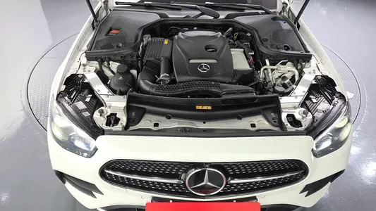 Mercedes-Benz E-Class W213 E250 AMG Line 2023 6