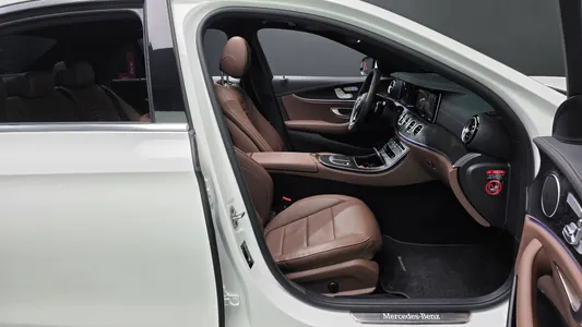 Mercedes-Benz E-Class W213 E250 AMG Line 2023 11