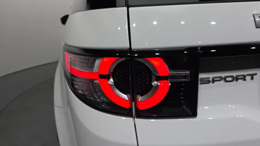 Land Rover 디스커버리 스포츠 2.0 TD4 SE (150) 2019 23