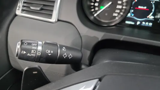 Land Rover 디스커버리 스포츠 2.0 TD4 SE (150) 2019 33