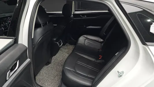 Kia K5 3 2.0 LPI() 2022 11