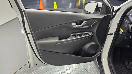 Hyundai Kona 1.6 2WD 2018 24