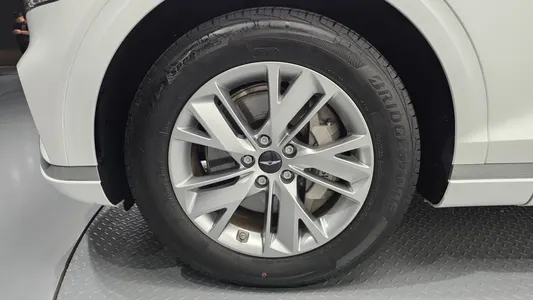 Genesis GV70 2.5T 2WD 2024 5