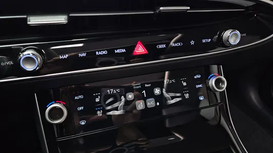 Genesis GV70 2.5T 2WD 2024 20