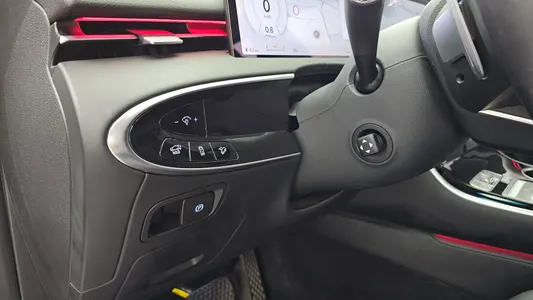Genesis GV70 2.5T 2WD 2024 18