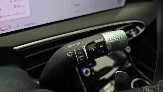 Genesis GV70 2.5T 2WD 2024 33