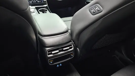 Genesis GV70 2.5T 2WD 2024 34