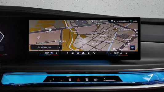 BMW 7 Series (G70) 740i sDrive 2023 13
