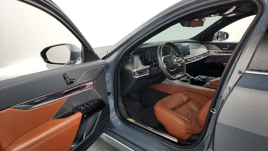 BMW 7 Series (G70) 740i sDrive 2023 10