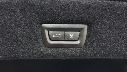 BMW 7 Series (G70) 740i sDrive 2023 20