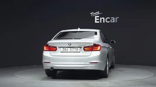 BMW 3 Series (F30) 320d 2013 4