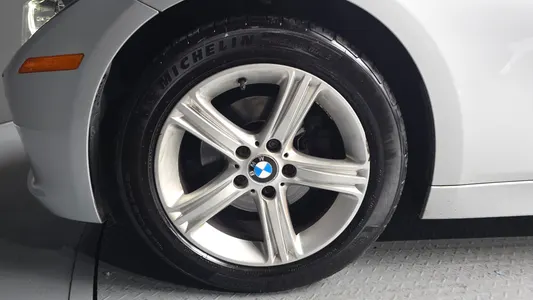 BMW 3 Series (F30) 320d 2013 5