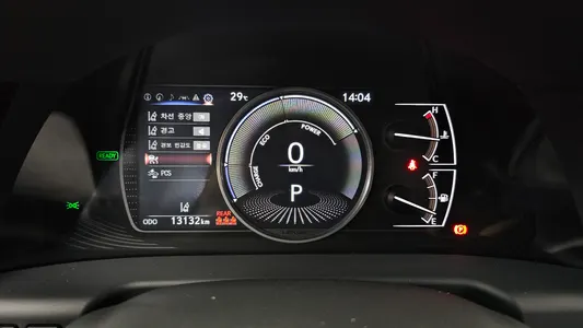 Lexus ES300h 7 2025 8