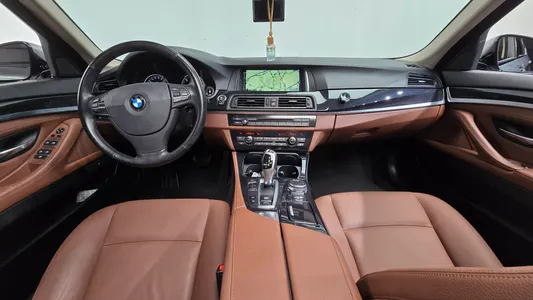 BMW 5 Series (F10) 520d M 2015 7