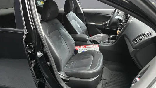 Kia K5 LPI 2011 26