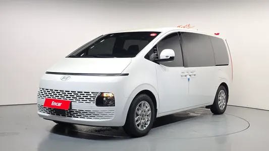 Hyundai Staria 4WD / 2024