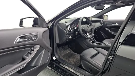 Mercedes-Benz A-Class W176 A200 2018 10