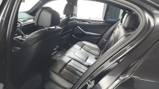 BMW 5 Series (G30) 530d M 2017 19