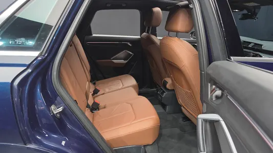 Audi Q3 (F3) 35 TDI 2020 11