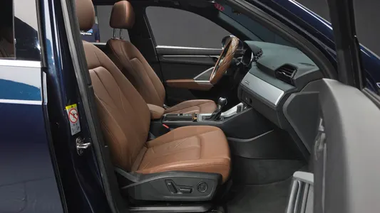 Audi Q3 (F3) 35 TDI 2020 26
