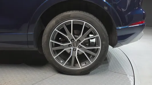 Audi Q3 (F3) 35 TDI 2020 21