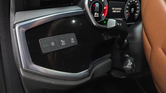 Audi Q3 (F3) 35 TDI 2020 27