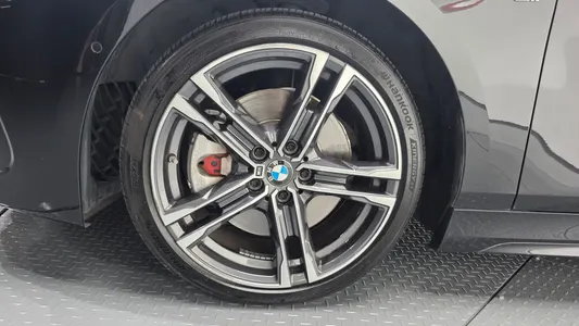 BMW 1 Series (F40) 120i M 2021 4