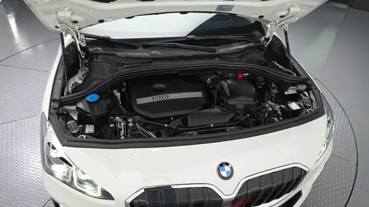 BMW 2 Series Tourer (U06) 220i 2023 6