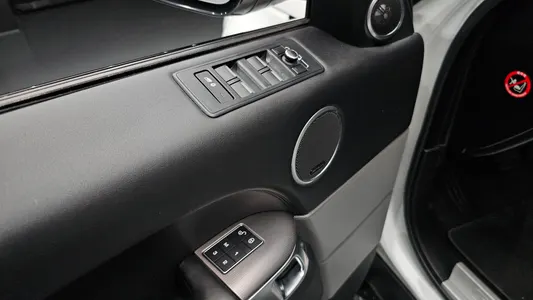 Land Rover 2 3.0 SDV6 HSE 2016 19