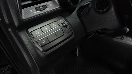 KG Mobility Tivoli LX 4WD 2017 15