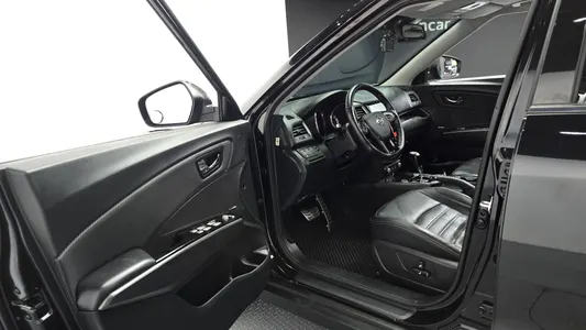 KG Mobility Tivoli LX 4WD 2017 10