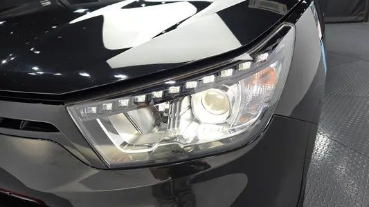 KG Mobility Tivoli LX 4WD 2017 22
