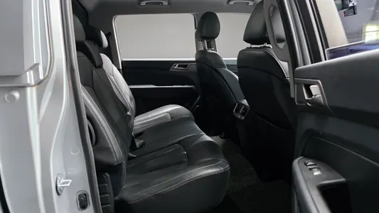 KG Mobility 렉스턴 스포츠 2.2 4WD 2018 11