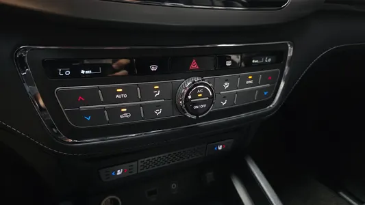 KG Mobility 렉스턴 스포츠 2.2 4WD 2018 18