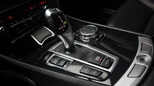 BMW 5 Series GT (F07) GT ED Edition 2015 9