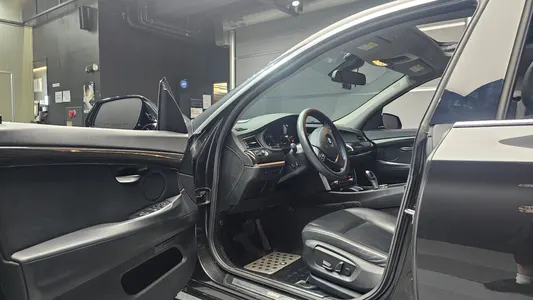 BMW 5 Series GT (F07) GT ED Edition 2015 10