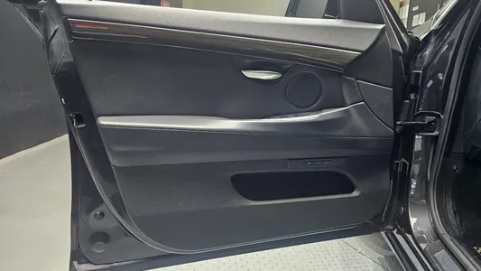 BMW 5 Series GT (F07) GT ED Edition 2015 24