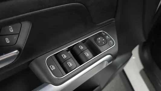 Mercedes-Benz GLB-Class X247 GLB250 4MATIC 2023 30