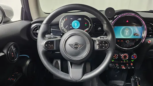 MINI 쿠퍼 2022 13