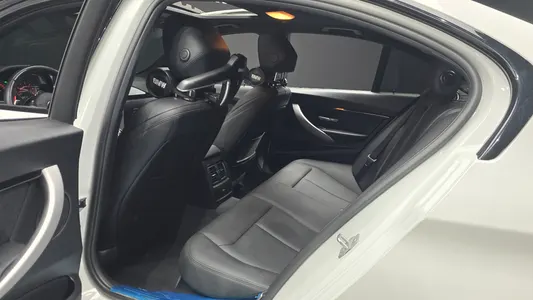 BMW 3 Series (F30) 320d M 2018 10