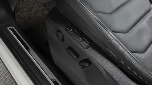 Volkswagen 2 2.0 TDI 4 2023 30